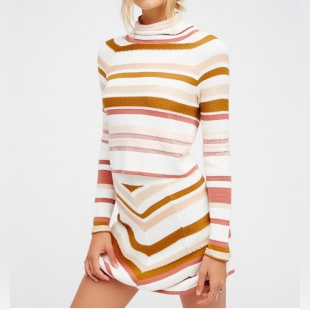 Free People What a Flirt Knit Mink Skirt with Chevron pattern